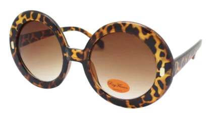 VTG765 201901 Demi Brown